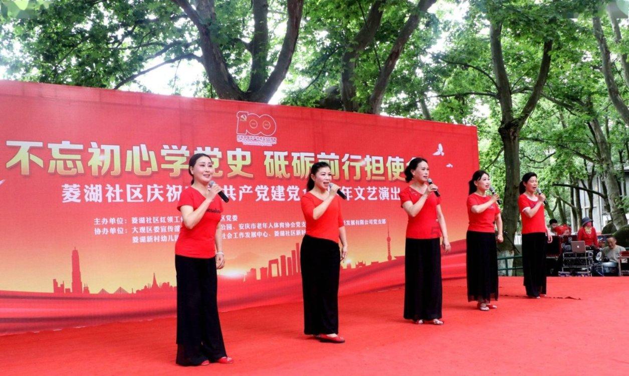 老婆说她第一次，为什么没有血呢？游戏画面